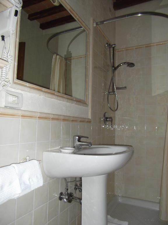 Hostal L'Arcadia Pietrasanta Habitación foto