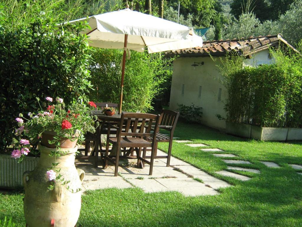Hostal L'Arcadia Pietrasanta Exterior foto