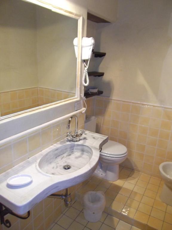 Hostal L'Arcadia Pietrasanta Habitación foto